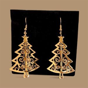 Elegant Gold Christmas Tree Earrings